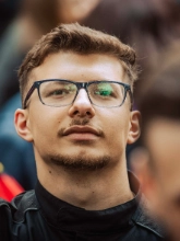 Dritte Verhandlung im KFZ-Gewerbe gestartet: 800 Beschäftigte zeigen Arbeitgeber rote Karte!