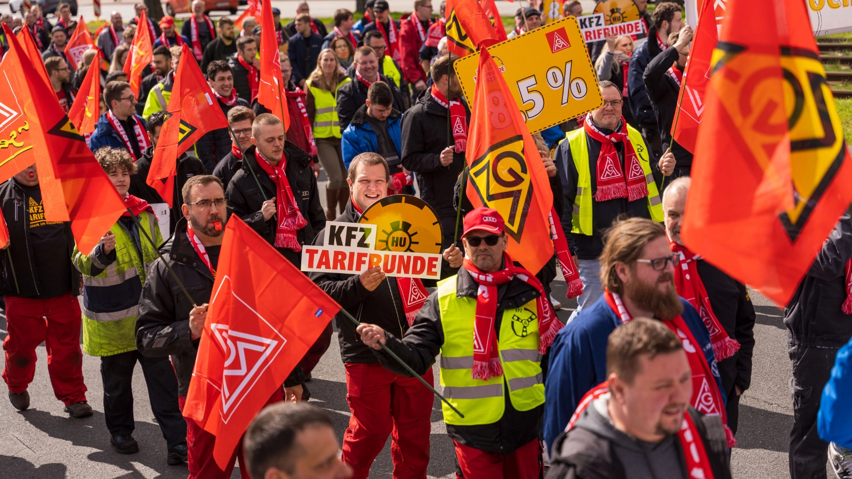 Warnstreik KFZ-Tarifrunde
