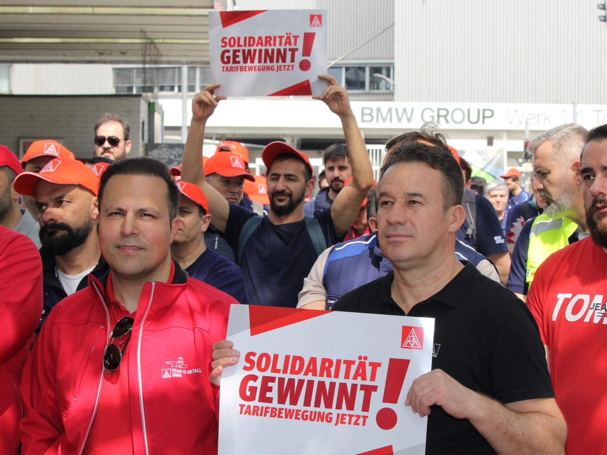 Leiharbeit Aktionstag bei BMW München am 23. Mai 2023 für 3000 Euro Inflationsprämie.