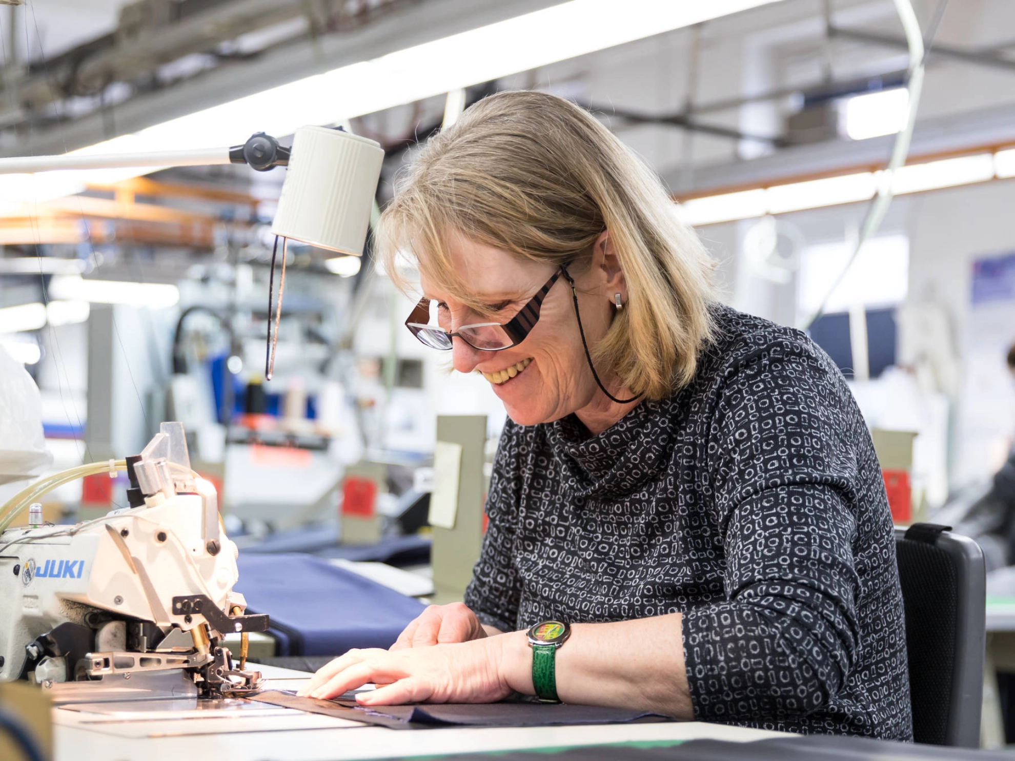 1985 fing Regina Ries bei Wilvorst Herrenmoden eine Ausbildung an.