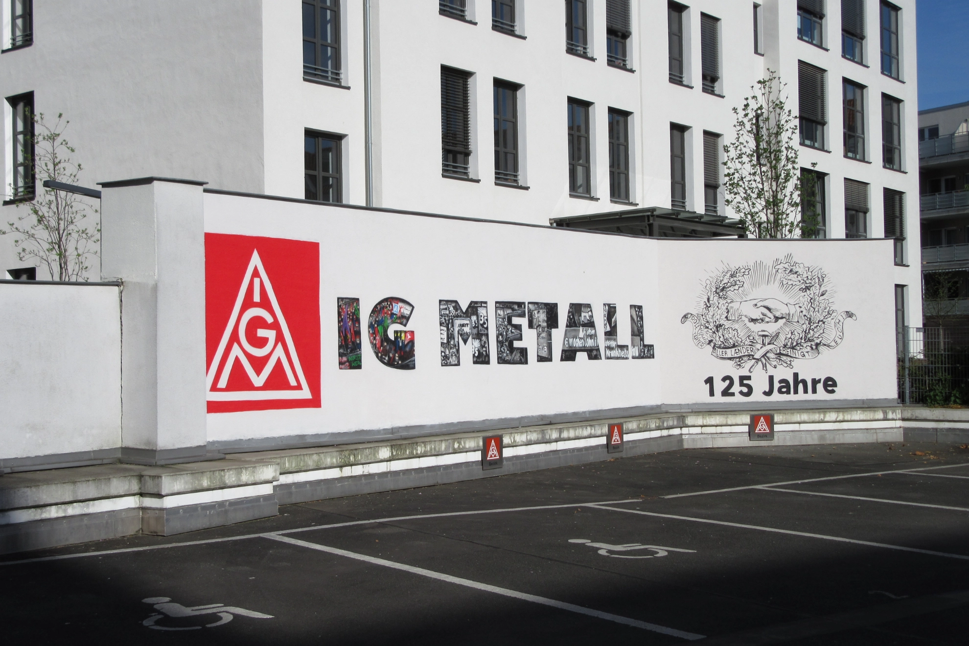Graffiti Parkdeck IG Metall