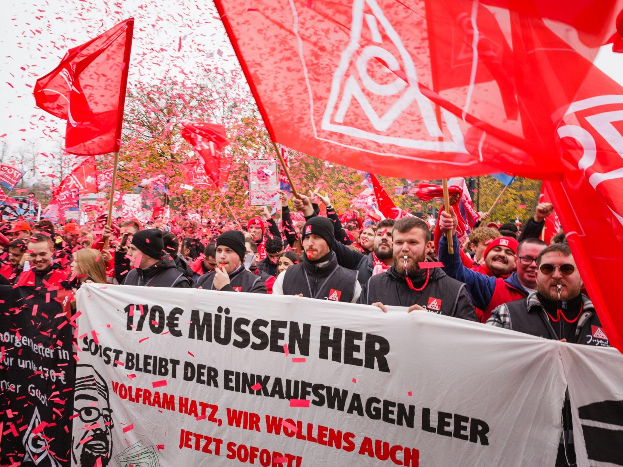 Am Azubi-Warnstreik bei Audi in Ingolstadt waren 5000 Auszubildende aus ganz Bayern dabei