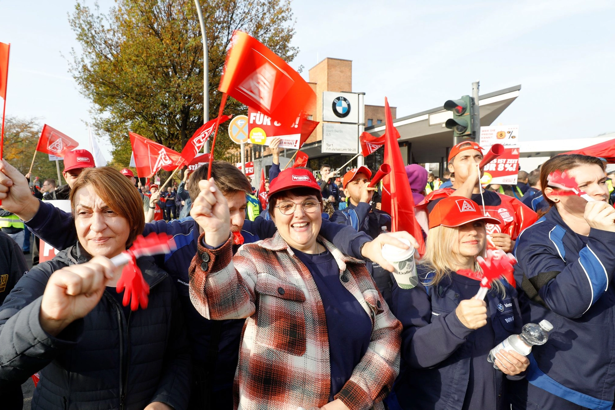 Warnstreik BMW Spandau am 31.10.2022