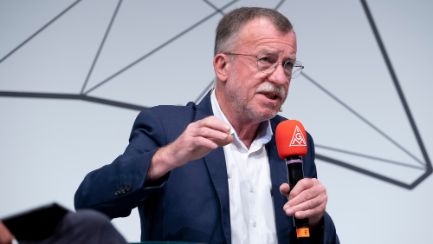 Horn: „Automobilindustrie ist nicht vom Dieselspezialisten zum Umweltaktivisten mutiert“ – IG Metall kämpft für zukunftsfähigen Umbau der Industrie – „Dafür brauchen wir ein großes gesellschaftliches Bündnis“