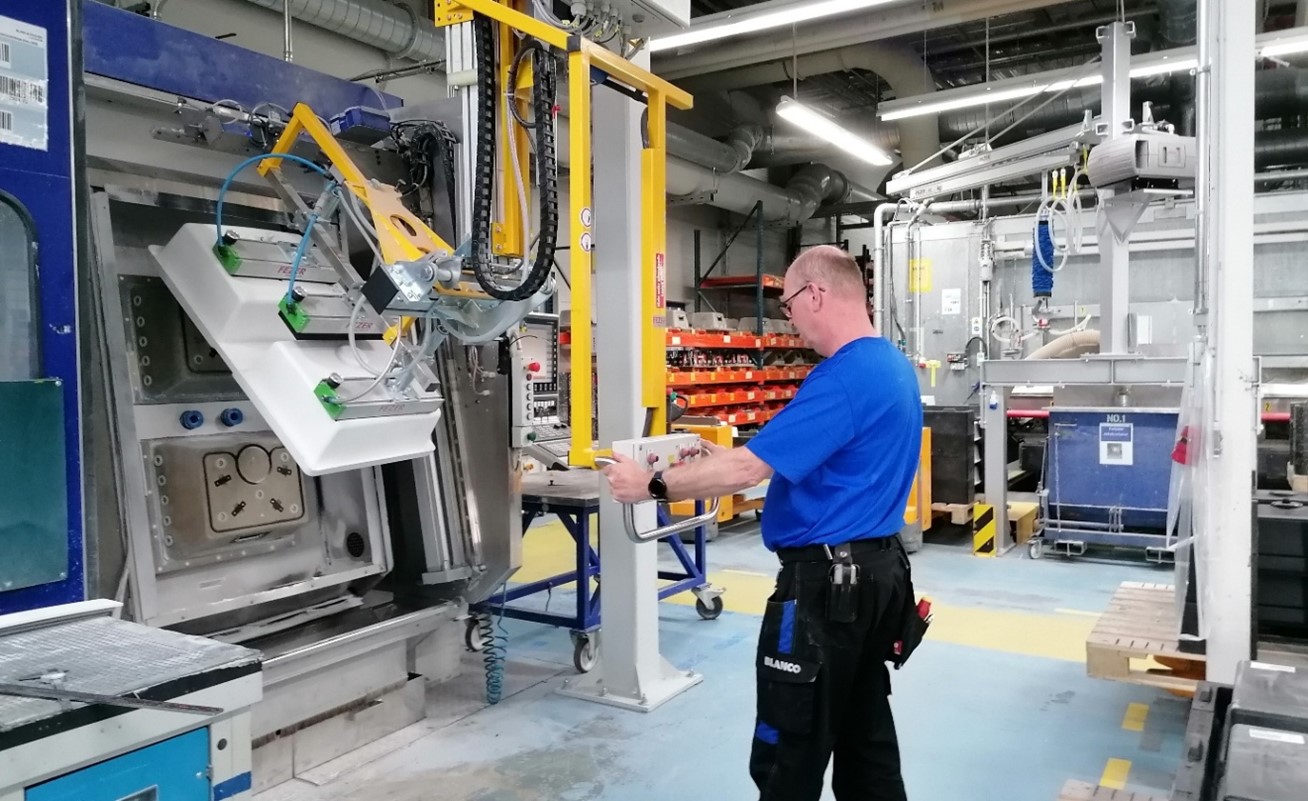 2026_Hebehilfe_bei_BLANCO_im-Einsatz